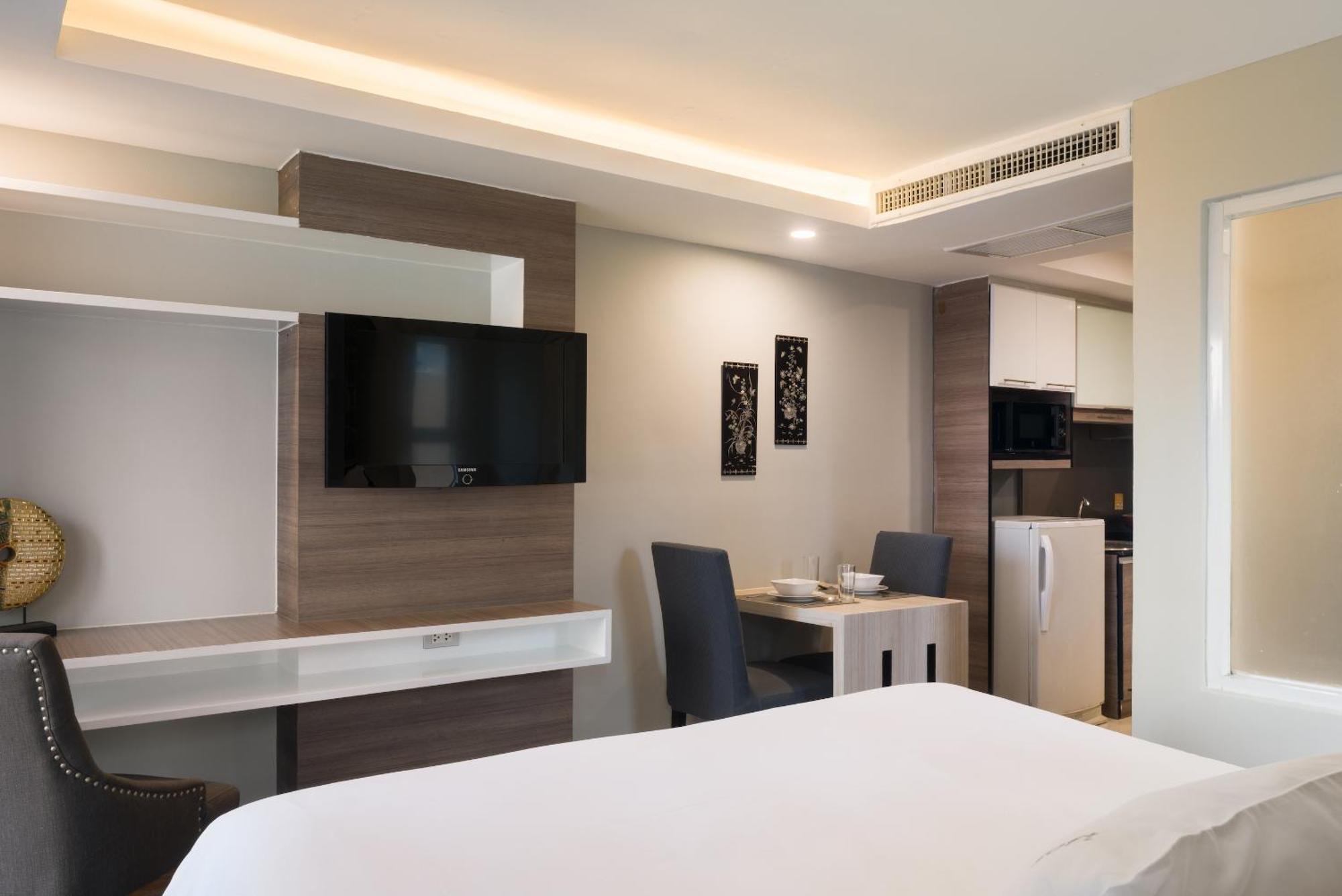 Aspira Suites Sukhumvit 20 Banguecoque Exterior foto